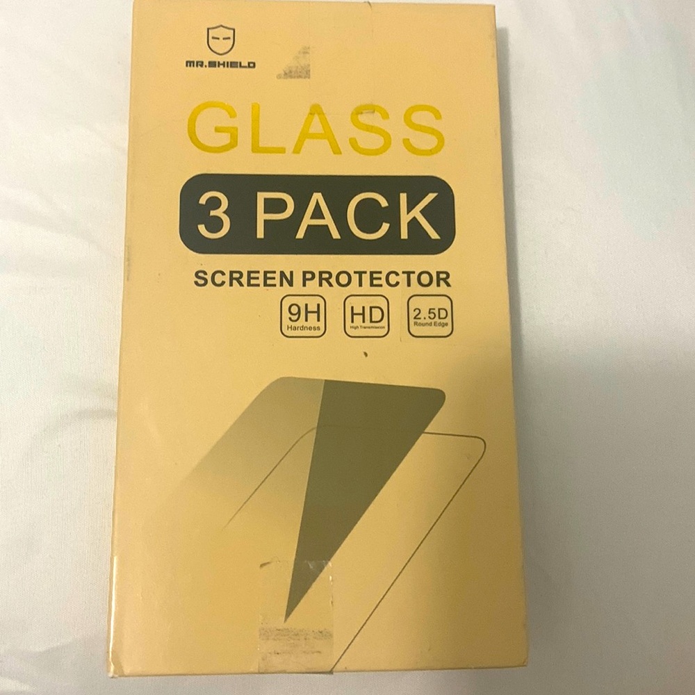 3 screen protector as you can see in the pictures